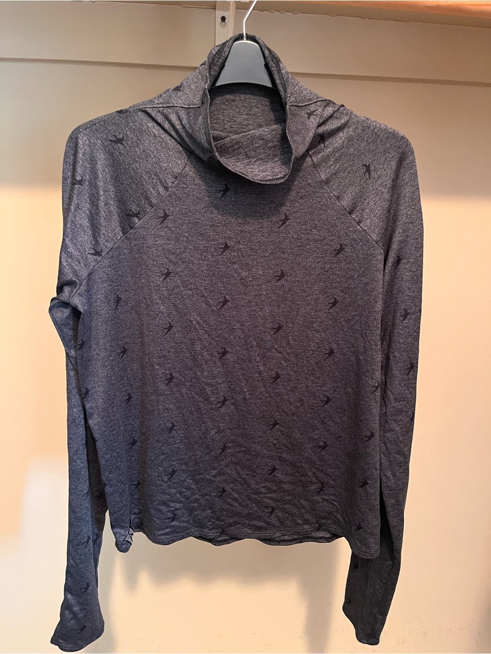 oiselle Charcoal Heather Mile One Light Lux Pullover with Bird Motif
